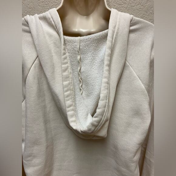 Vacay All Day Hoodie - Picture 5 of 8